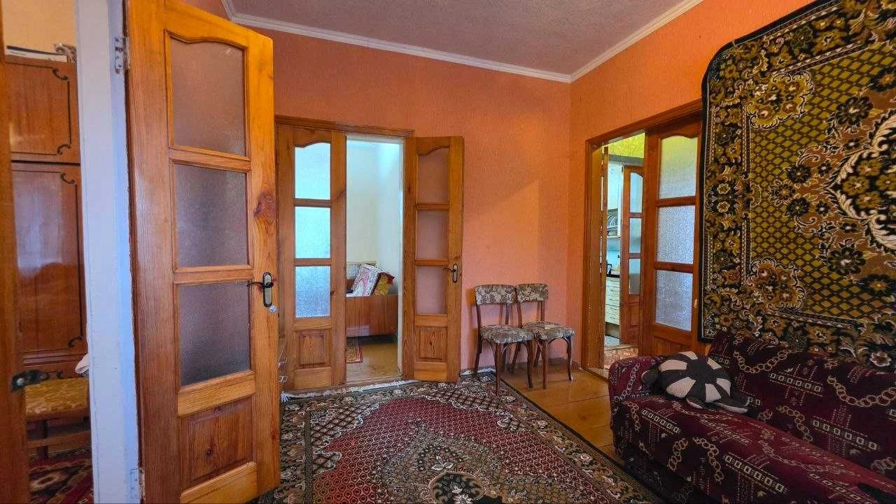 Пропонуємо на продаж цегляний будинок, який знаходиться в мі