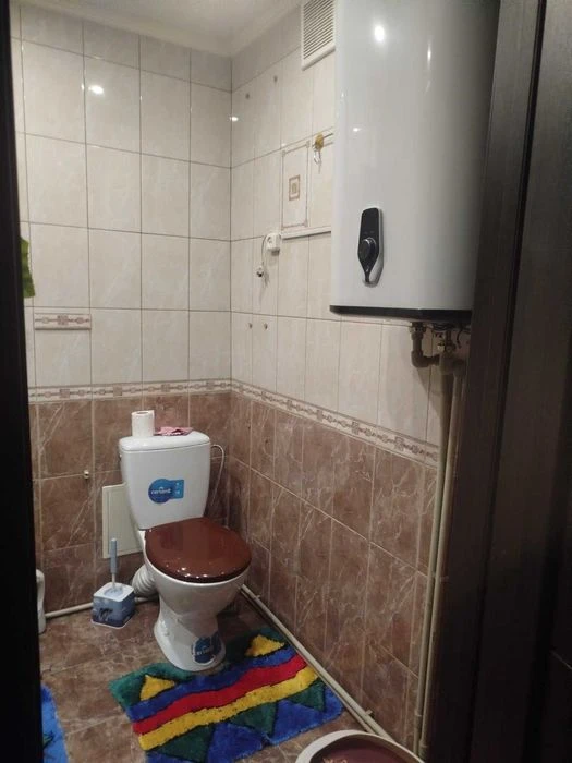 Price reduced. Two-room apartment for sale. Kommunalny Market.