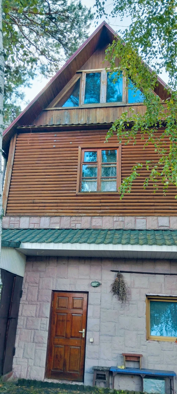 Продається резиденція Українка с выходом к Днепру за 330 000 $