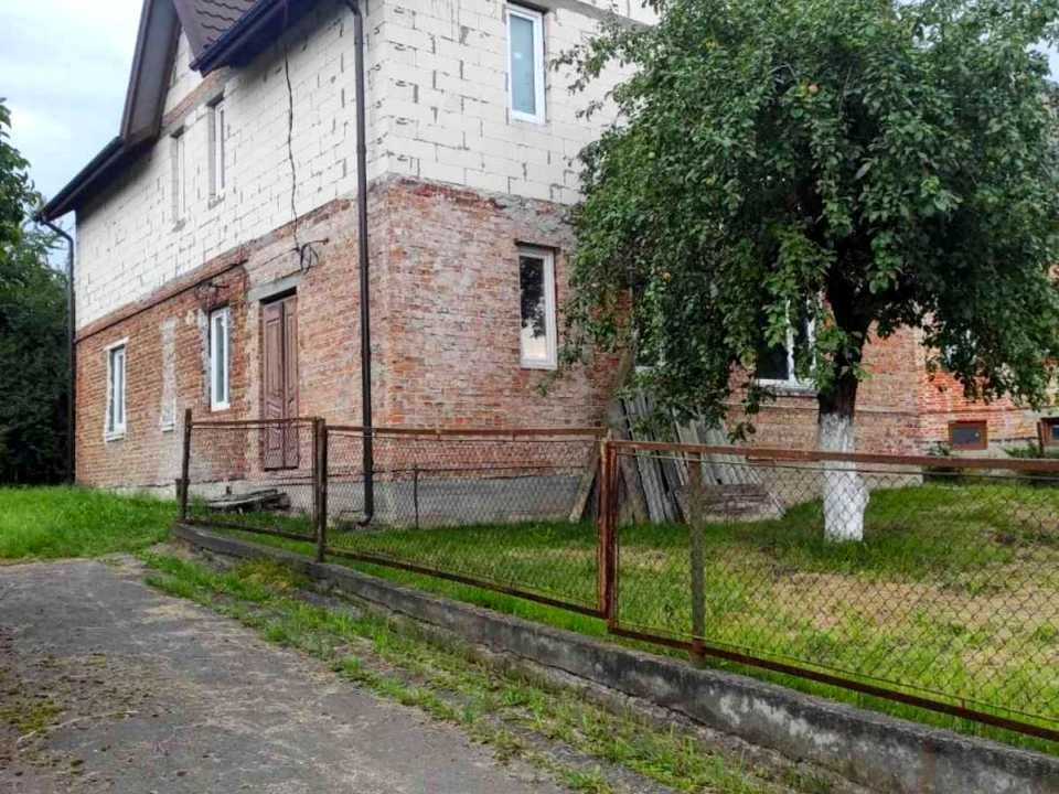 Дом. Винники (Львів), улица Ивана Франко