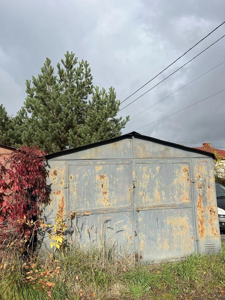 Продам металевий гараж без місця Львів вул. Трускавецька