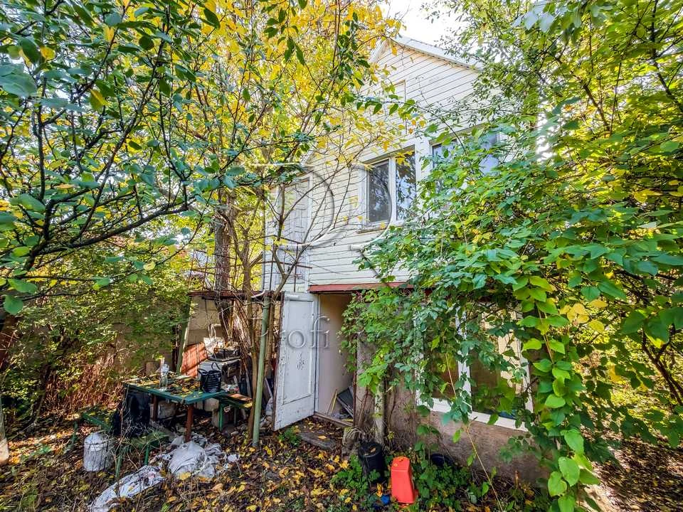 House. 162 Sadova St, Kyiv.