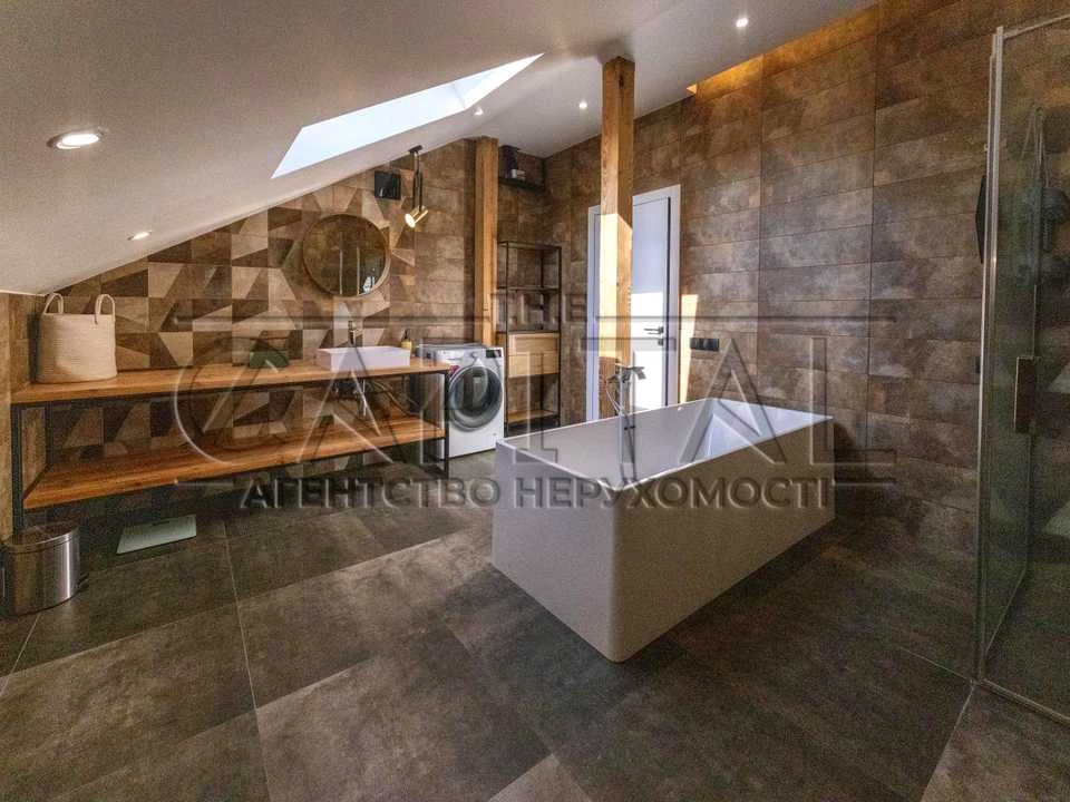 House. 52-ga Sadova St., Kyiv