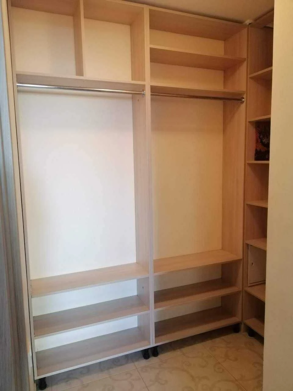 3 rooms in Шота Руставели, 3