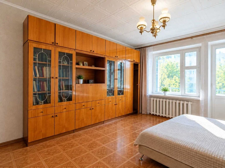 2-bedroom apartment on a convenient 3rd floor!