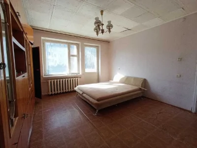 2-bedroom apartment on a convenient 3rd floor!