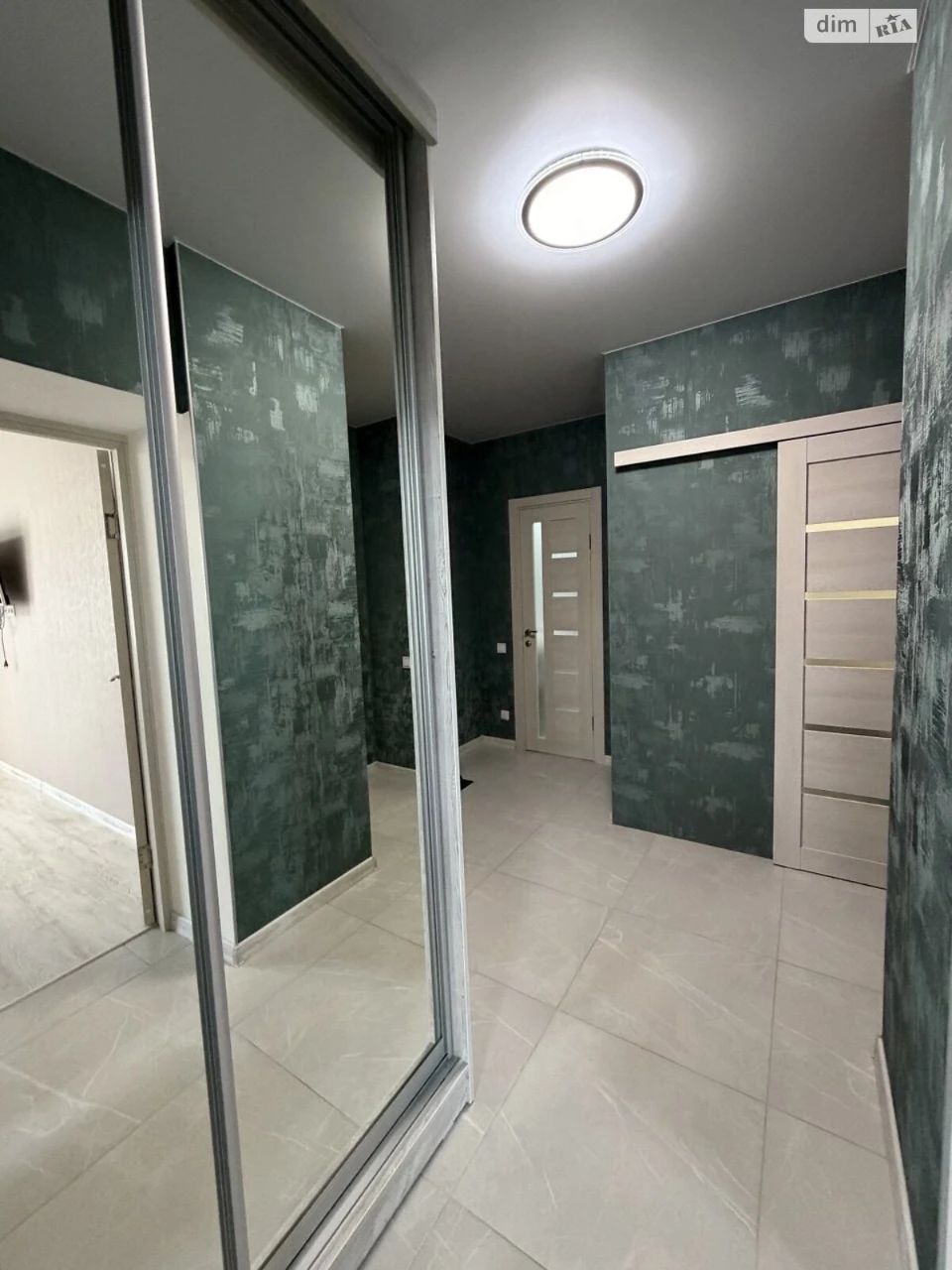 Apartment for Sale in Voronivka