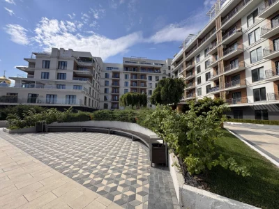 3 room apartment in the MARINIST complex near the sea with renovated interior 118 sq.m.