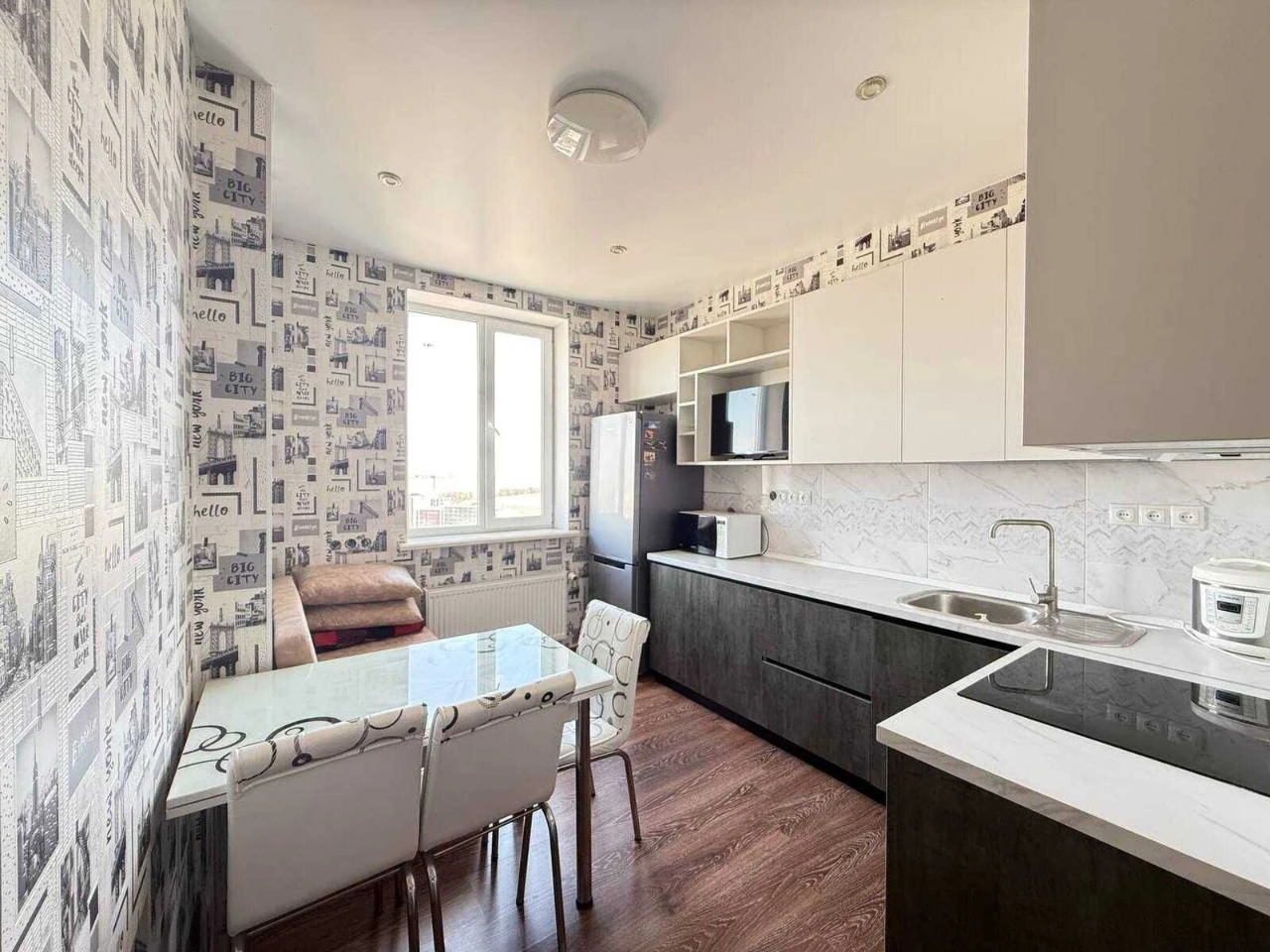 One-Bedroom Apartment on Akademika Saharova/Bocharova Street