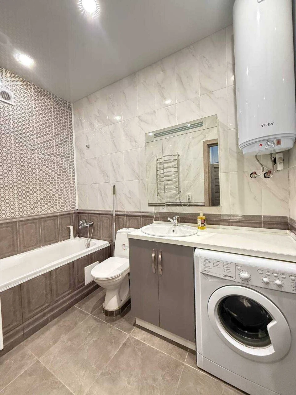 One-Bedroom Apartment on Akademika Saharova/Bocharova Street