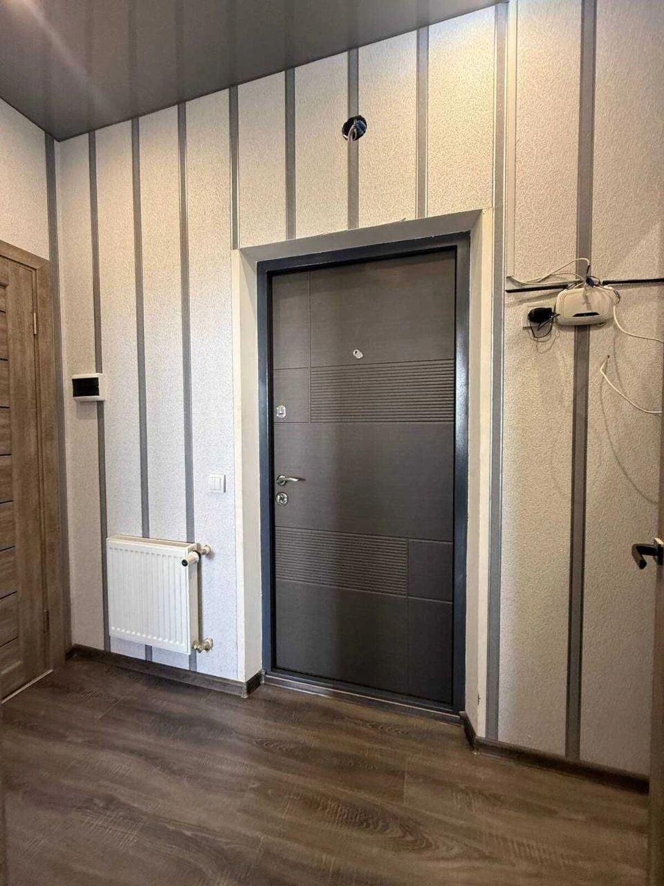 One-Bedroom Apartment on Akademika Saharova/Bocharova Street