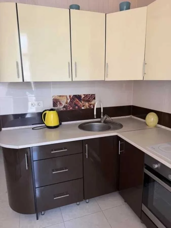 1-room apartment! 17 Zemyuchyna! Ostashkina! Center!