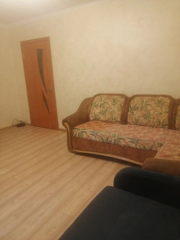 1-bedroom apartment renovated in a brick building!