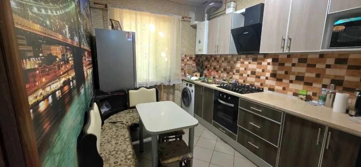 3-кімнатна квартира! Грушевського!