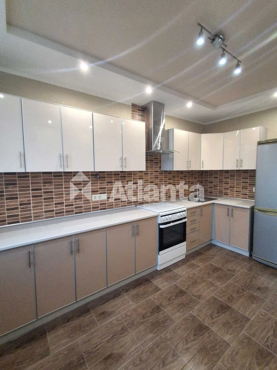 One-bedroom apartment on Bocharova Street