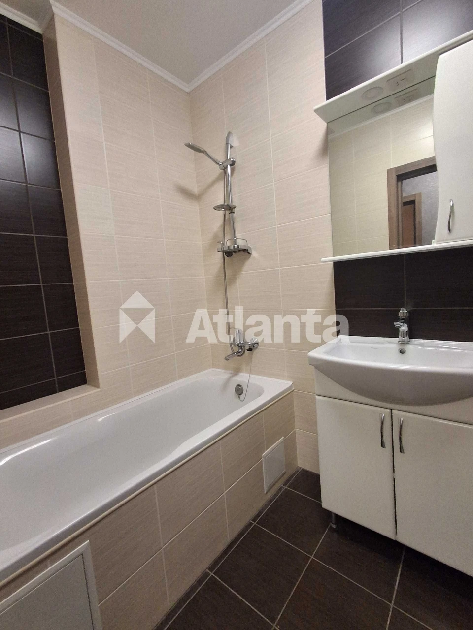 One-bedroom apartment on Bocharova Street
