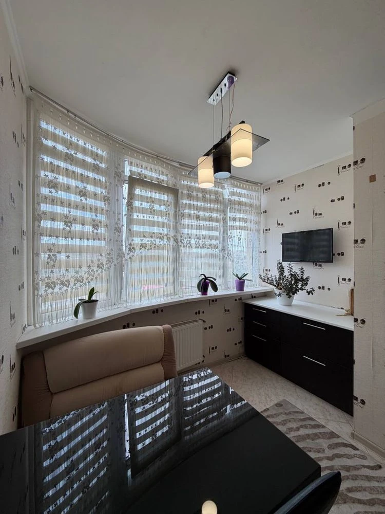 1-room apartment in Cheremushki/Building 2013, has a generator