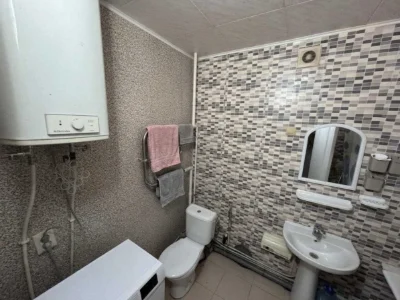 APARTMENT 1 room Brick Gas house