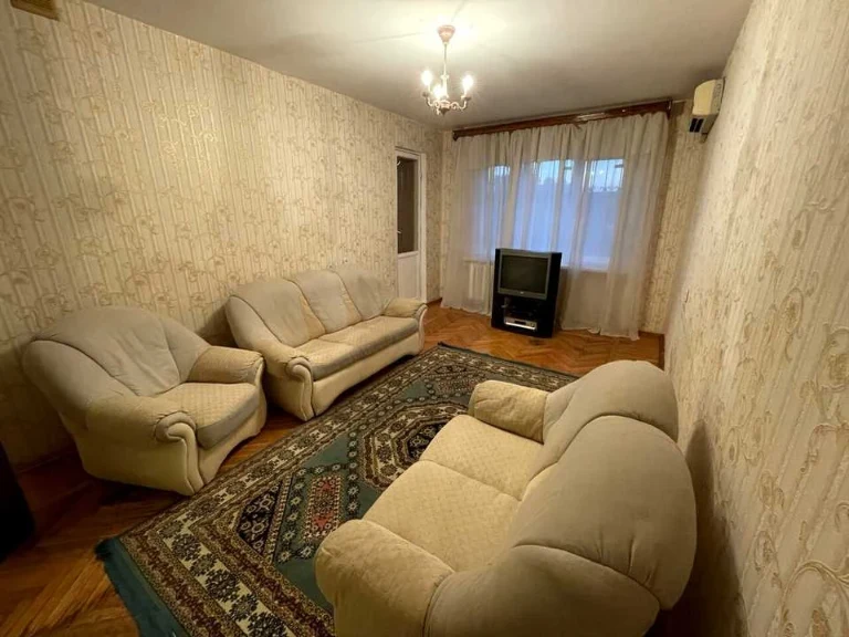 Apartment. Odessa, Vardanjska st.