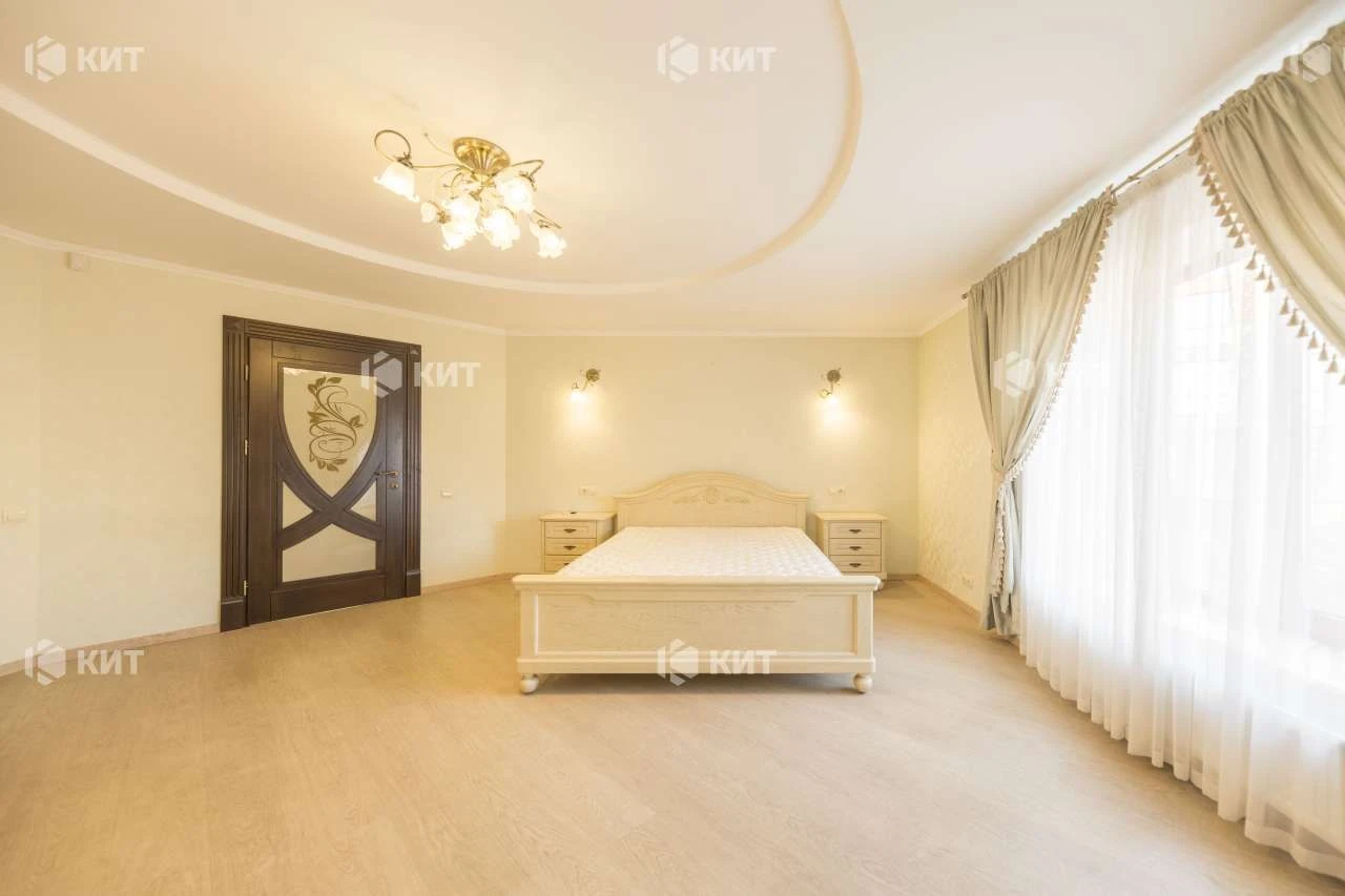 2-поверховий котеджний будинок, 307 м2