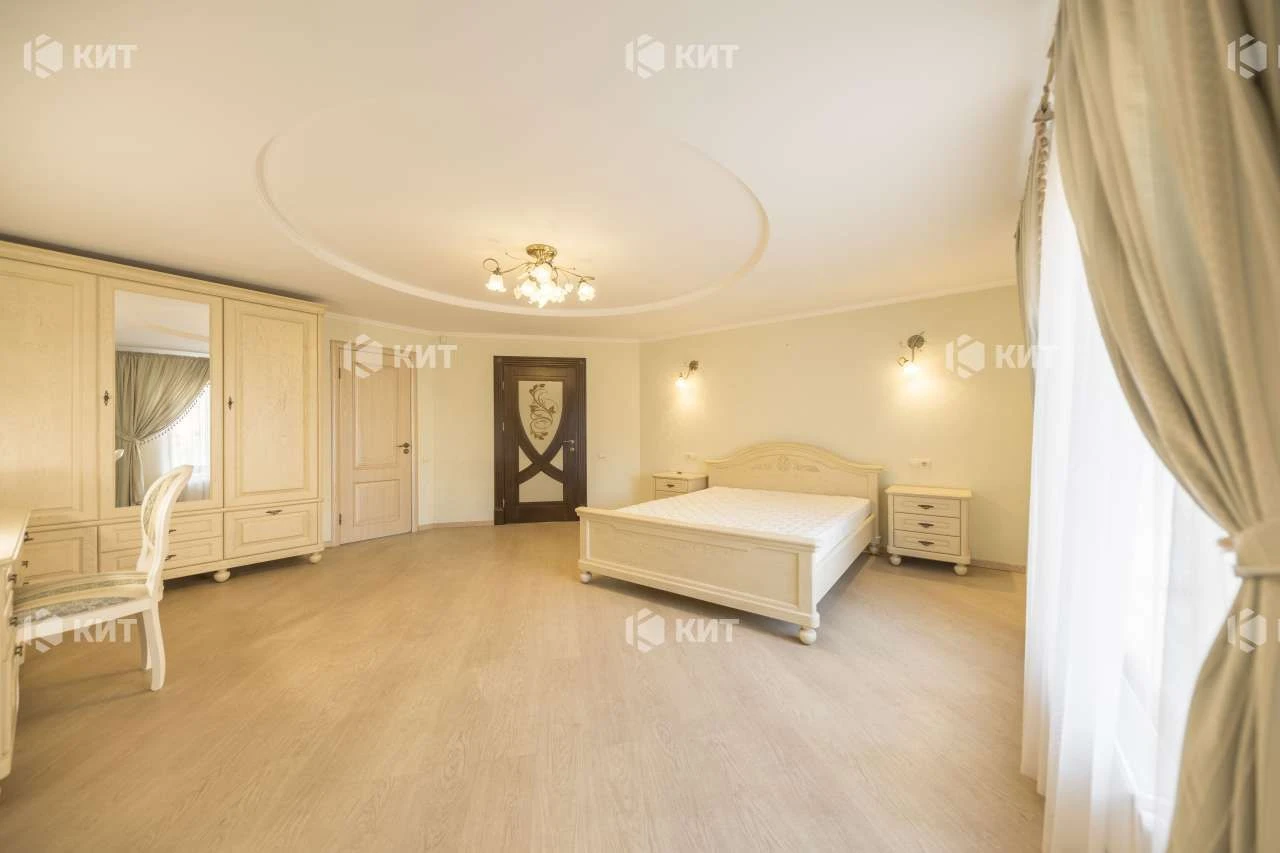 2-поверховий котеджний будинок, 307 м2
