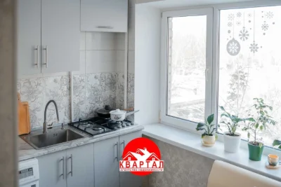 For sale: 2-room apartment in the center