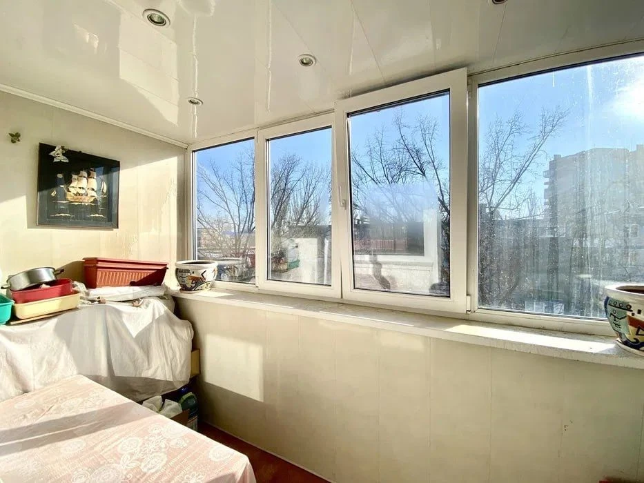 For Sale 3-bedroom apartment in Zaporizhya