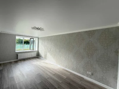 Sale of a 2-room apartment in a new building