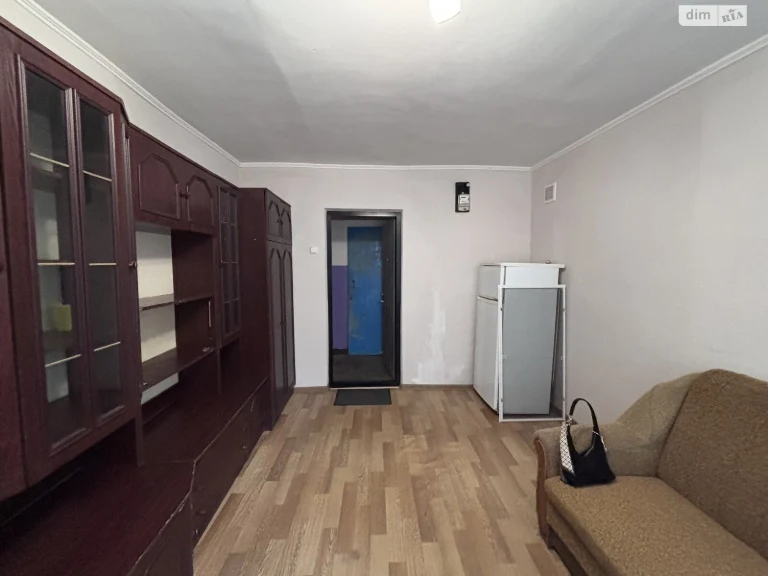 Apartment for Sale: Kyivska