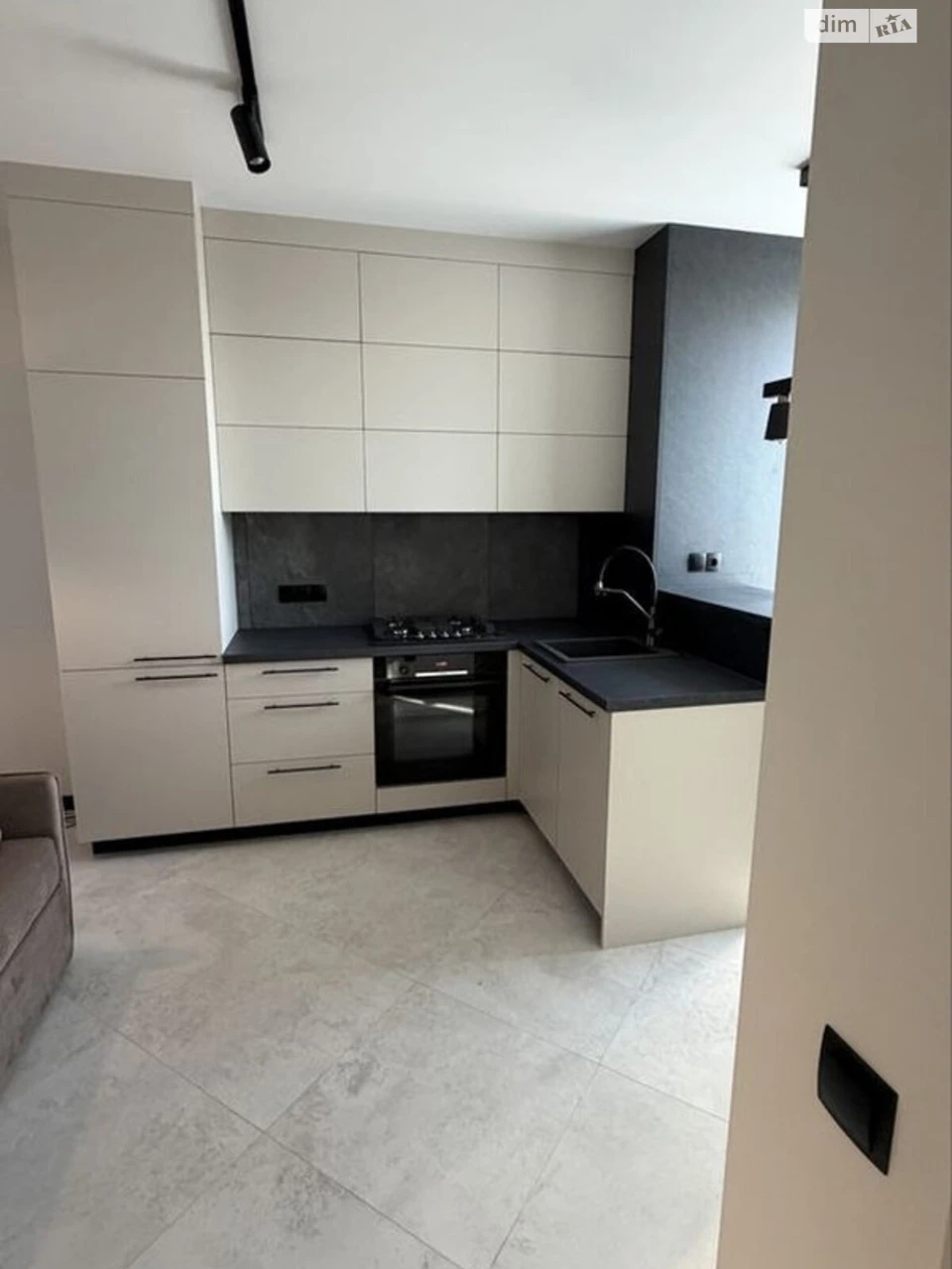 Long-Term Rental Apartment "Vishchanka"