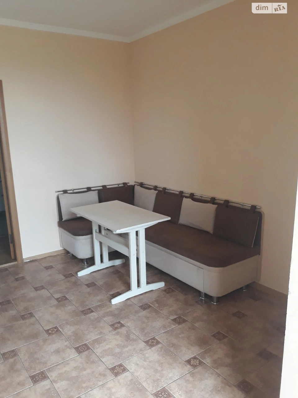 Long-Term Rental Apartment, Vishyanka