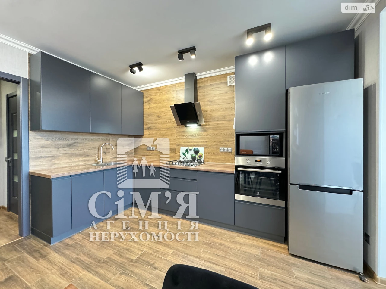 Long-Term Rental - Luxury Apartment