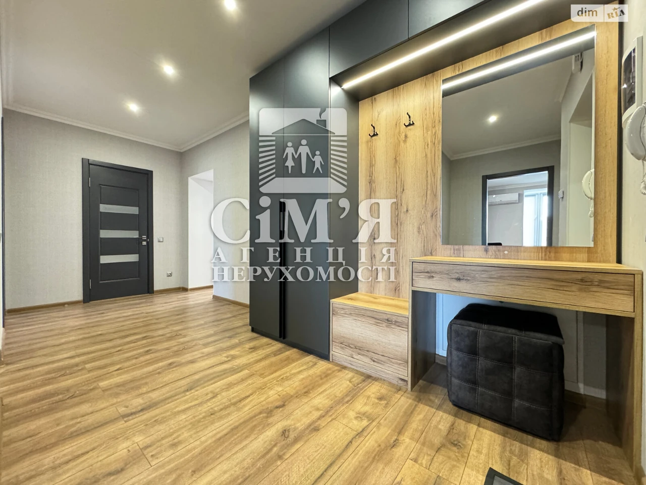 Long-Term Rental - Luxury Apartment