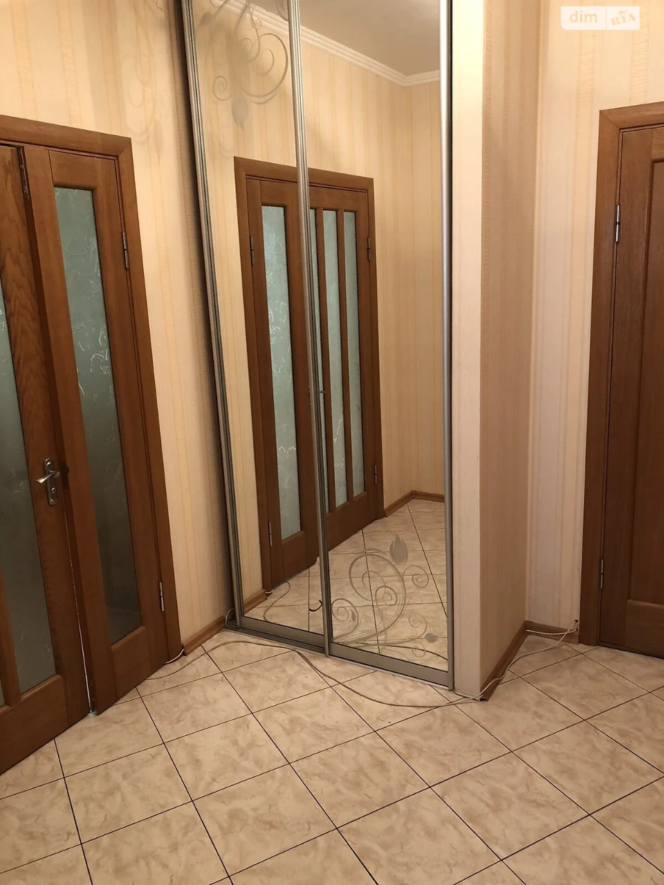 Long Term Rental Apartment, Podil