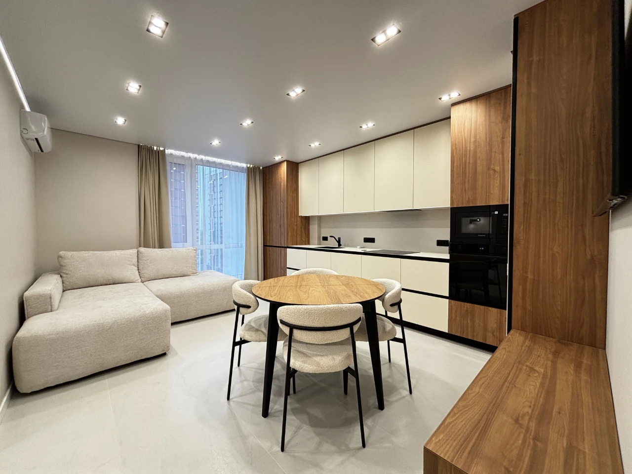 Продаж повноцінної 3к квартири в ЖК Manhattan