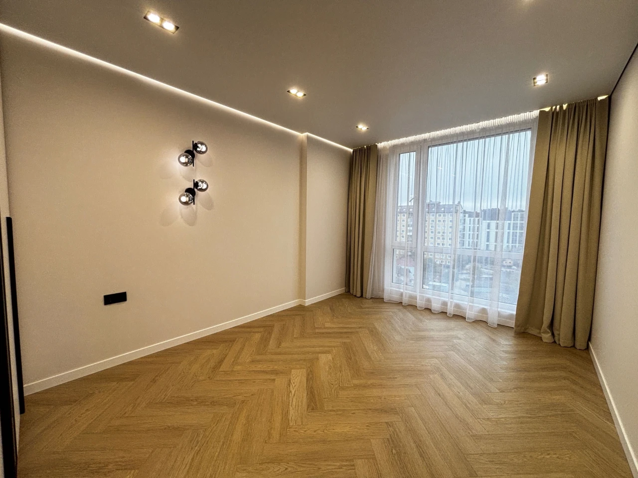 Продаж повноцінної 3к квартири в ЖК Manhattan