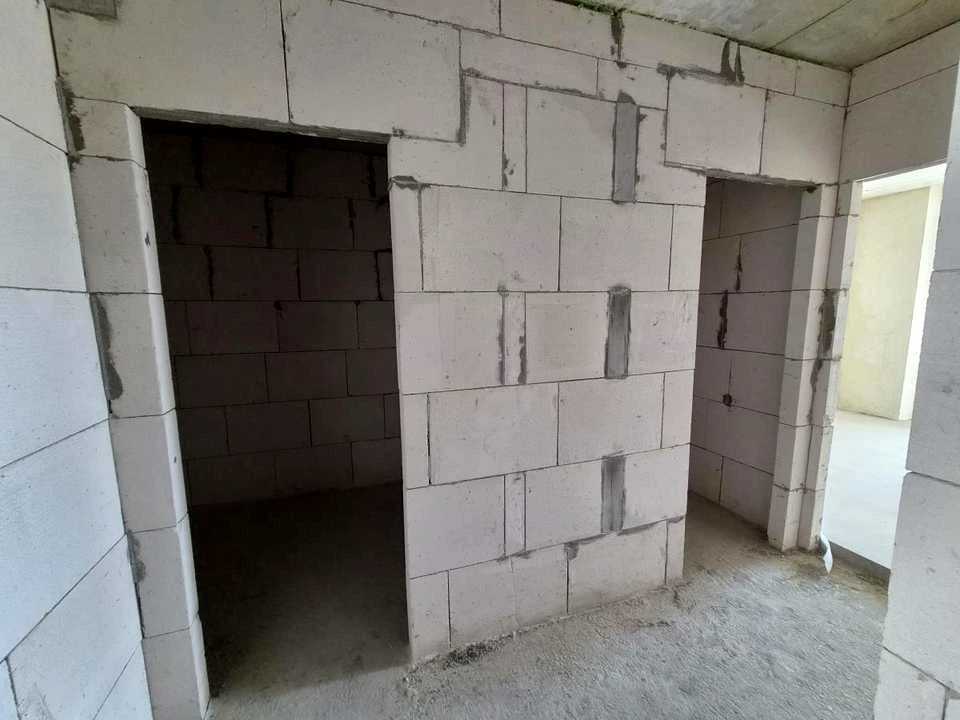 Apartment. Ivano-Frankivsk, Nadricna st.
