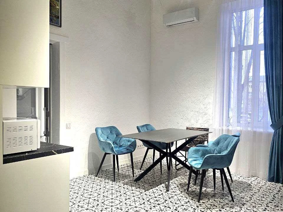 Apartment. Ivano-Frankivsk, Hetmana Mazepa Street