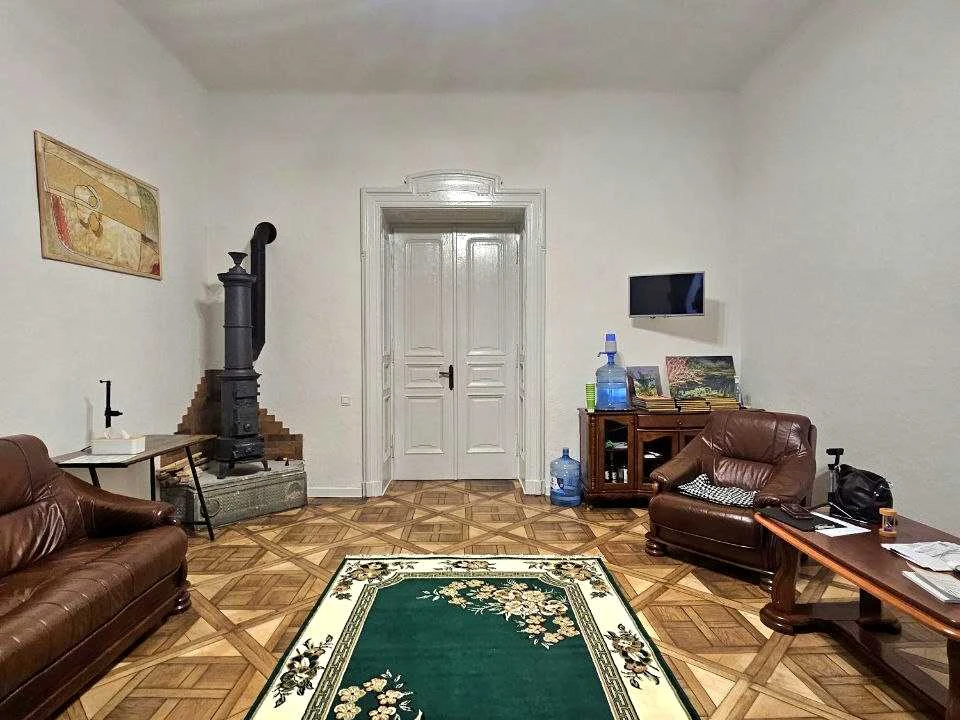 Apartment. Ivano-Frankivsk, Hetmana Mazepa Street