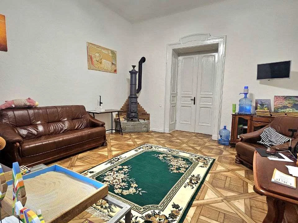 Apartment. Ivano-Frankivsk, Hetmana Mazepa Street