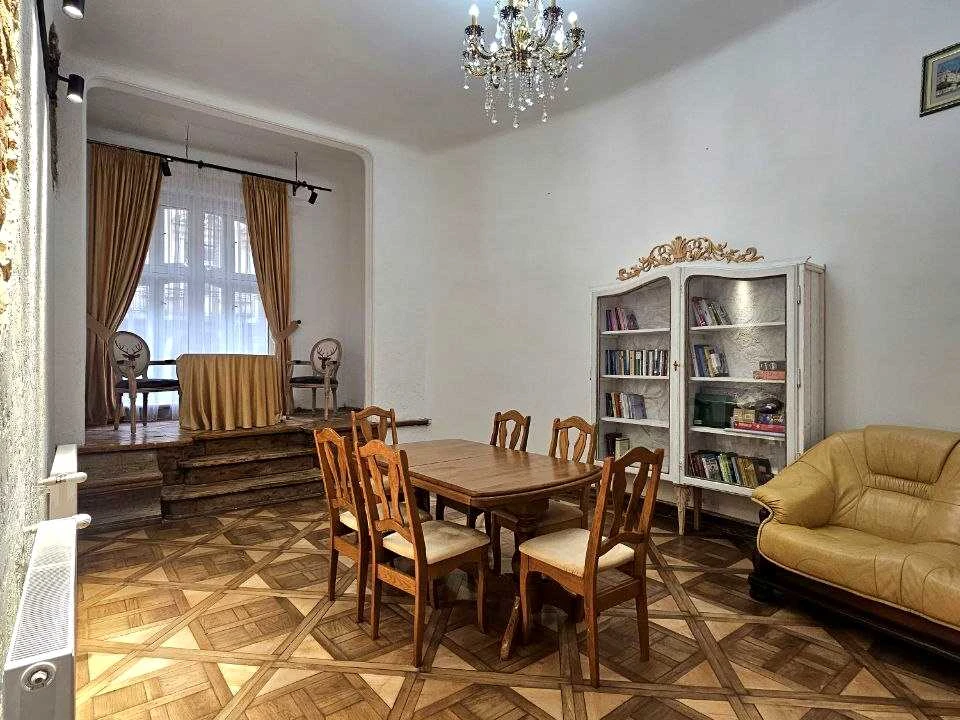 Apartment. Ivano-Frankivsk, Hetmana Mazepa Street