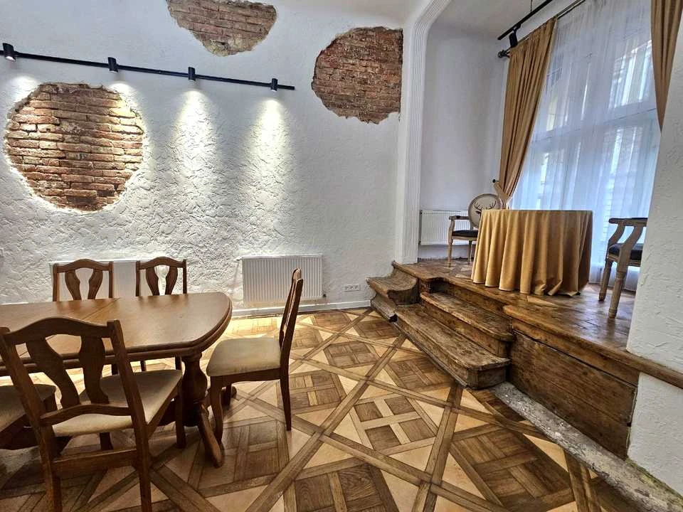 Apartment. Ivano-Frankivsk, Hetmana Mazepa Street