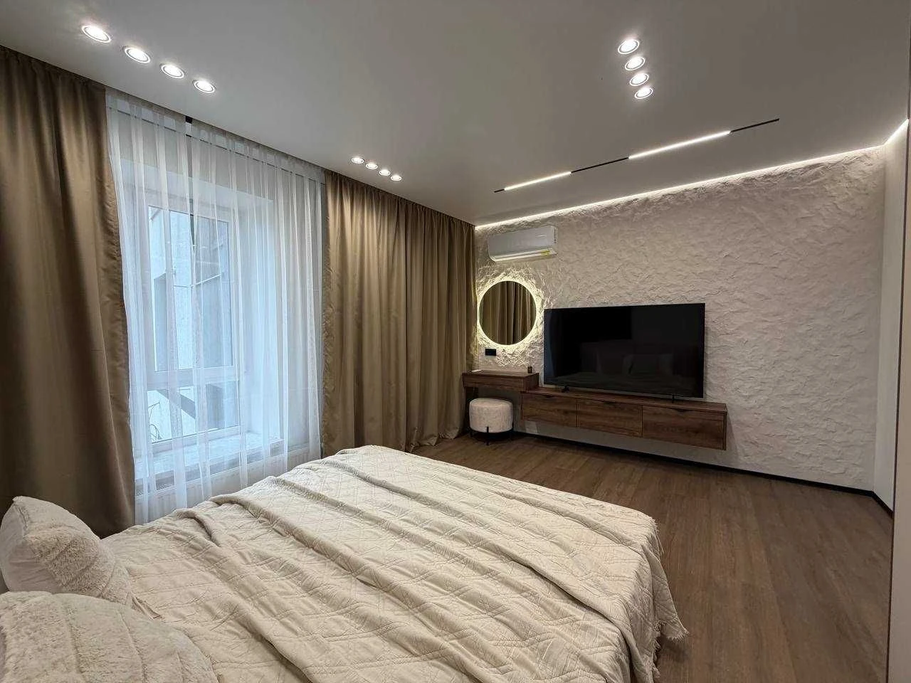 2-Room Apartment + Kitchen Studio