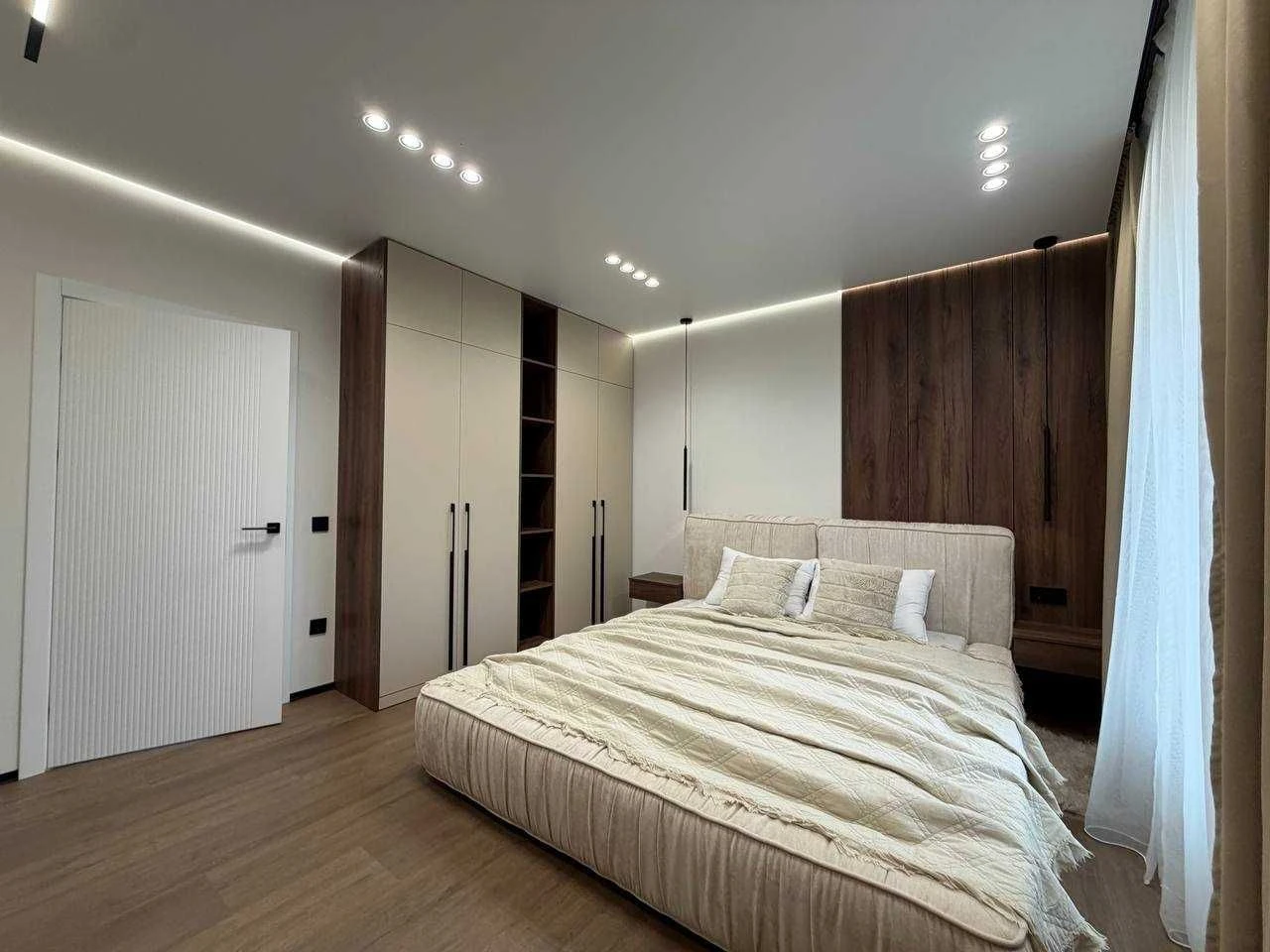 2-Room Apartment + Kitchen Studio