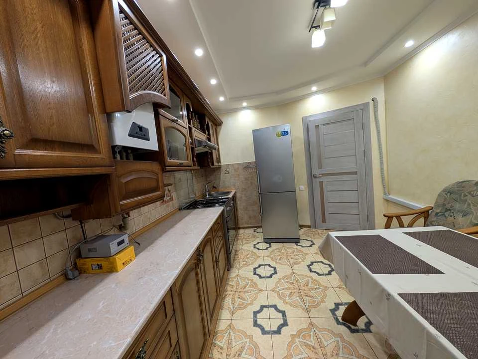 Apartment. Ivano-Frankivsk, Vytvys'koho st.
