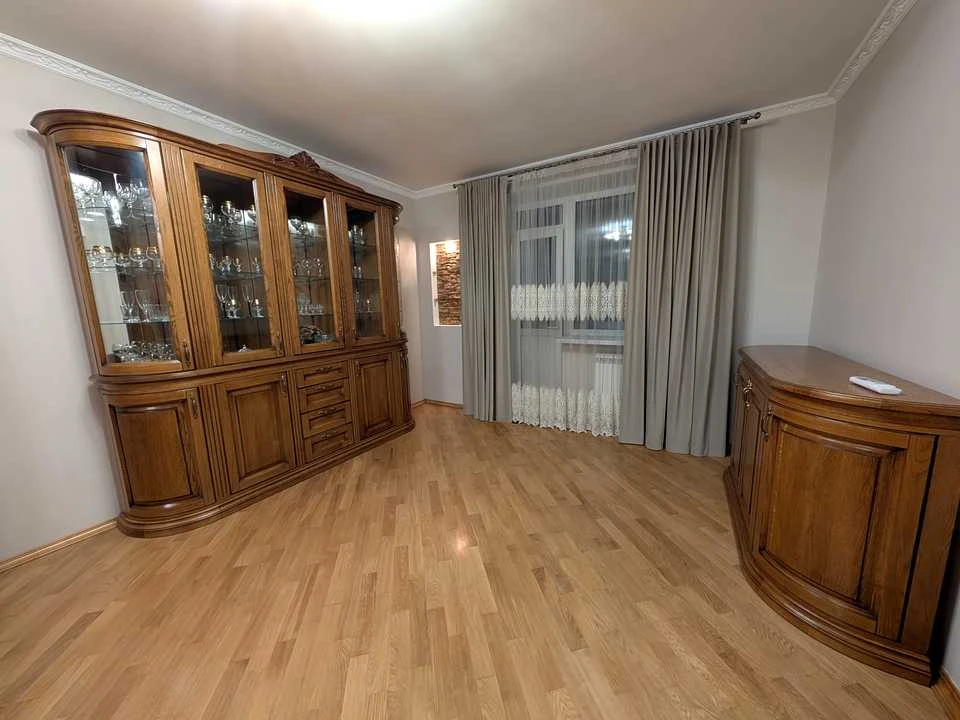 Apartment. Ivano-Frankivsk, Vytvys'koho st.