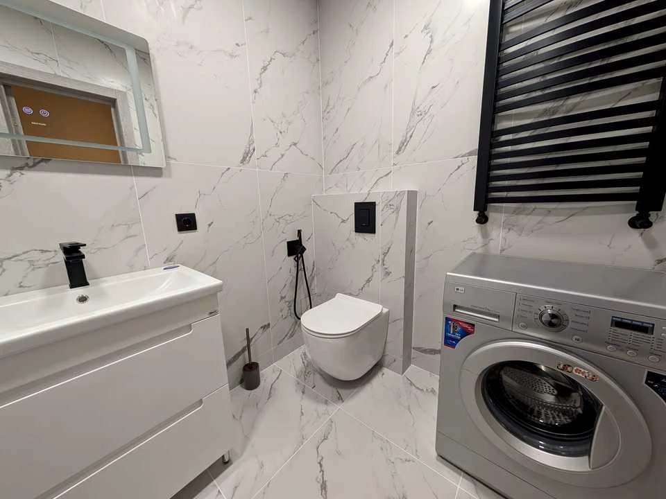 Apartment. Ivano-Frankivsk, Vytvys'koho st.
