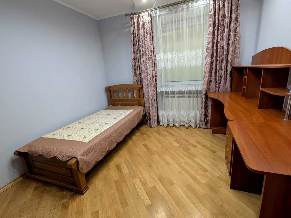 Apartment. Ivano-Frankivsk, Vytvys'koho st.