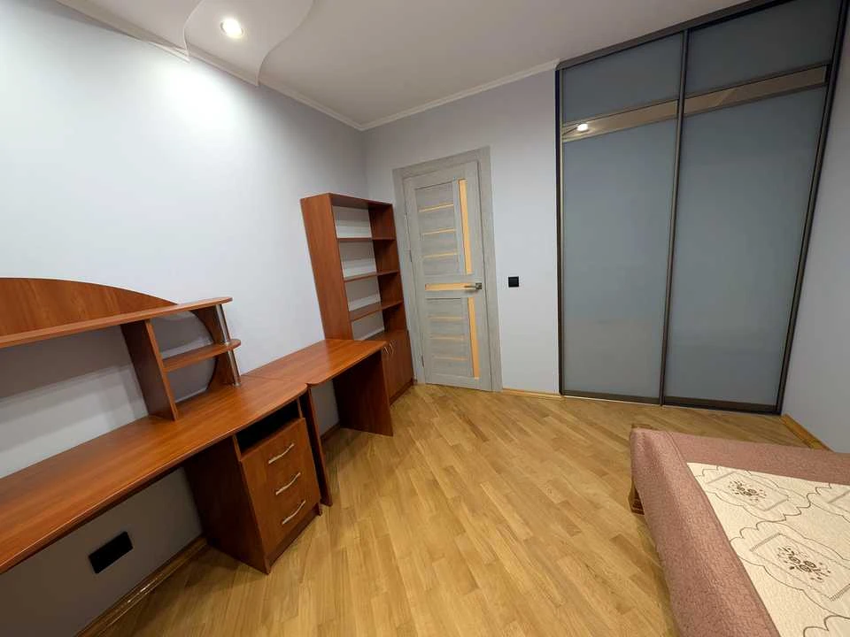 Apartment. Ivano-Frankivsk, Vytvys'koho st.