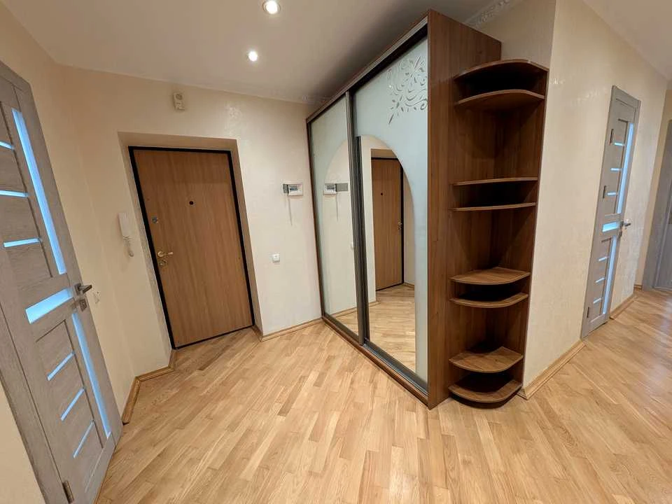 Apartment. Ivano-Frankivsk, Vytvys'koho st.